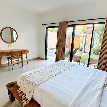 Villa Niu Center Canggu - Fattylion Екстериор снимка